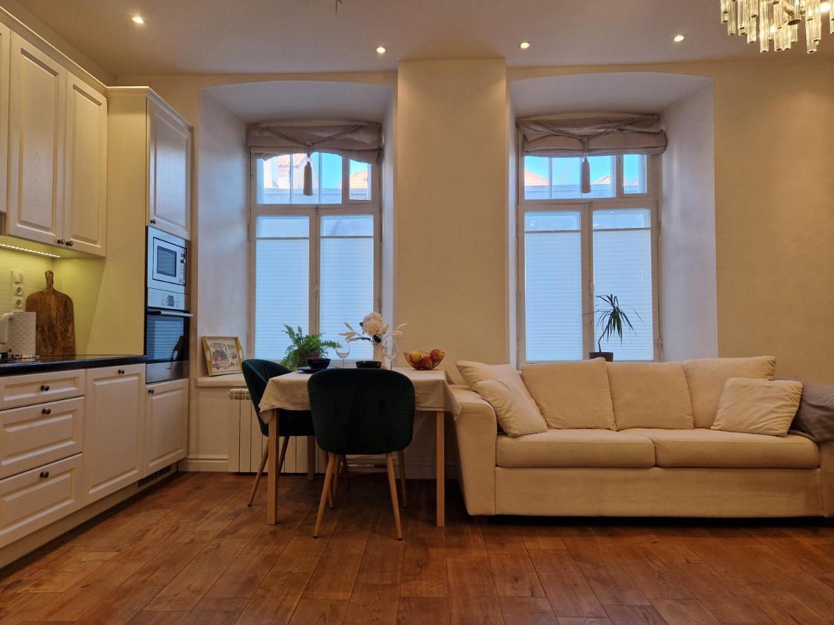 Lovely Apartment In Tallinn Old Town Ngoại thất bức ảnh